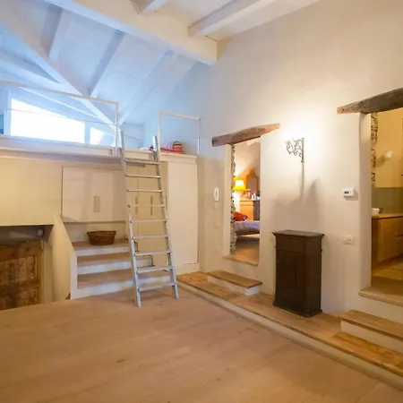 Sleeps 10 Pool